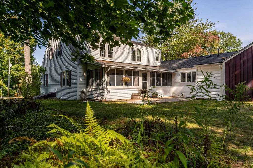 1 Dartmouth Lane Rochester NH 03867