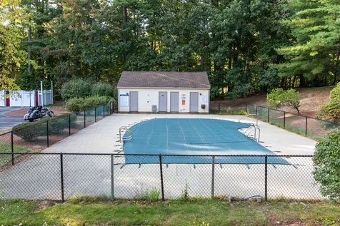 17 Kimberly Drive Merrimack NH 03054