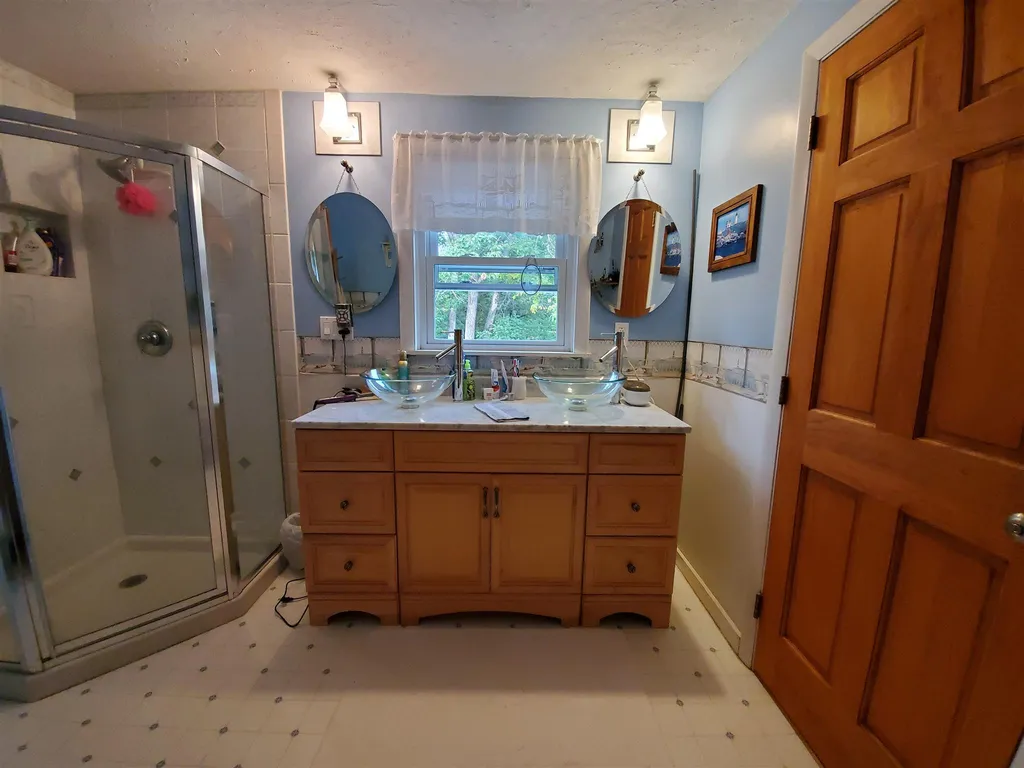 104 Maple Street Enfield NH 03748