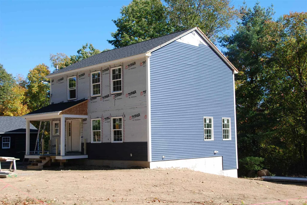 25 Ball Road Kingston NH 03848