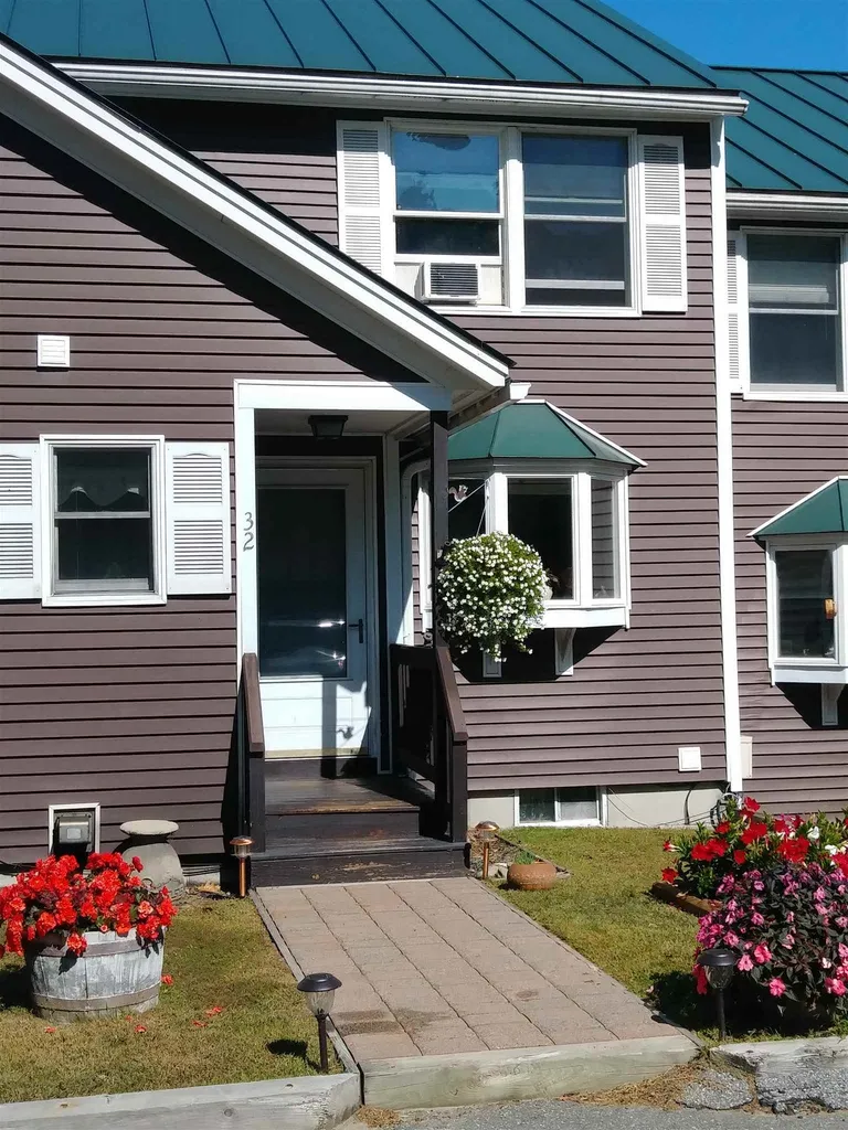 32 Kimball Place Claremont NH 03743