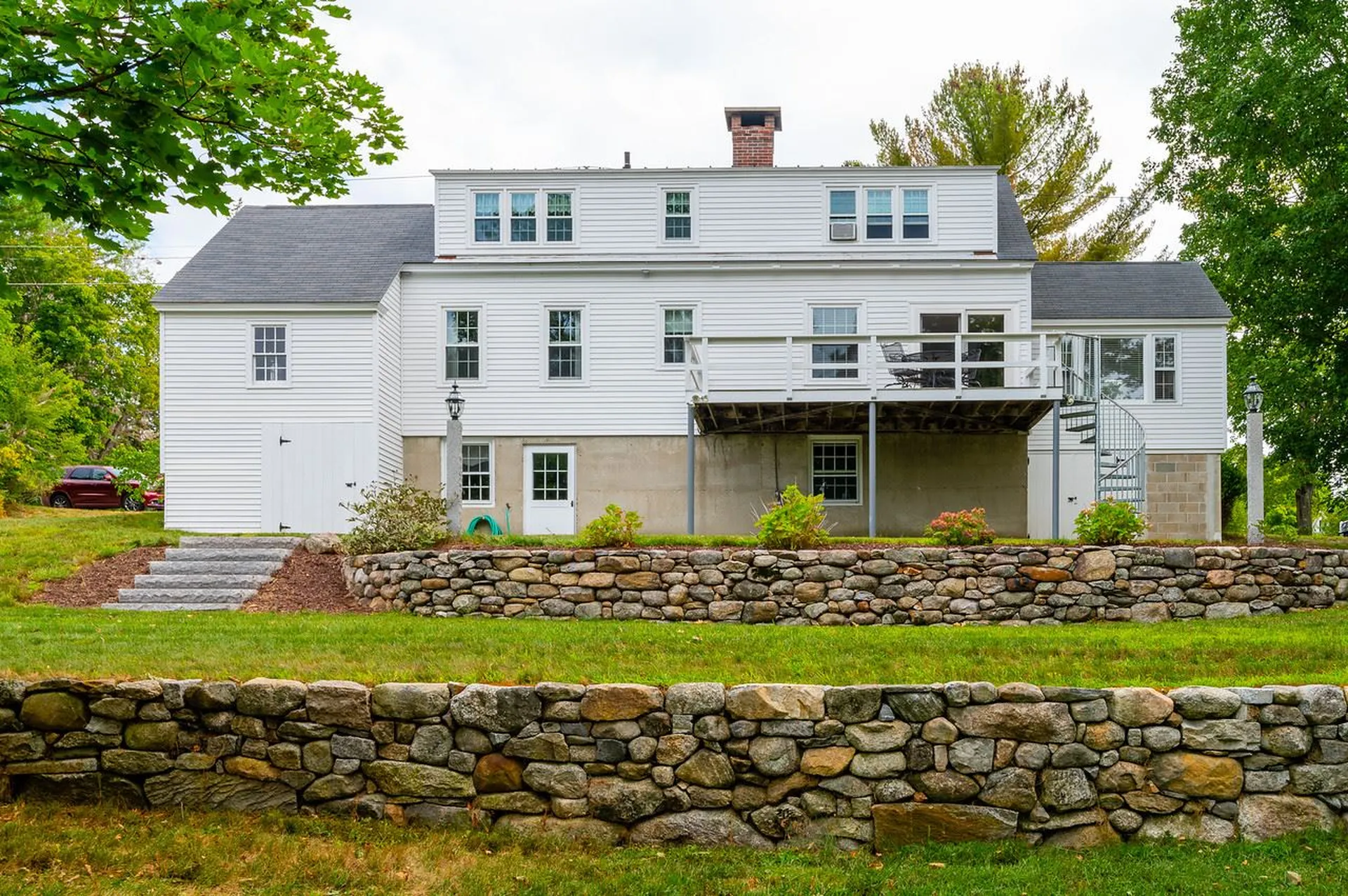 74 Pleasant Street Wolfeboro NH 03894