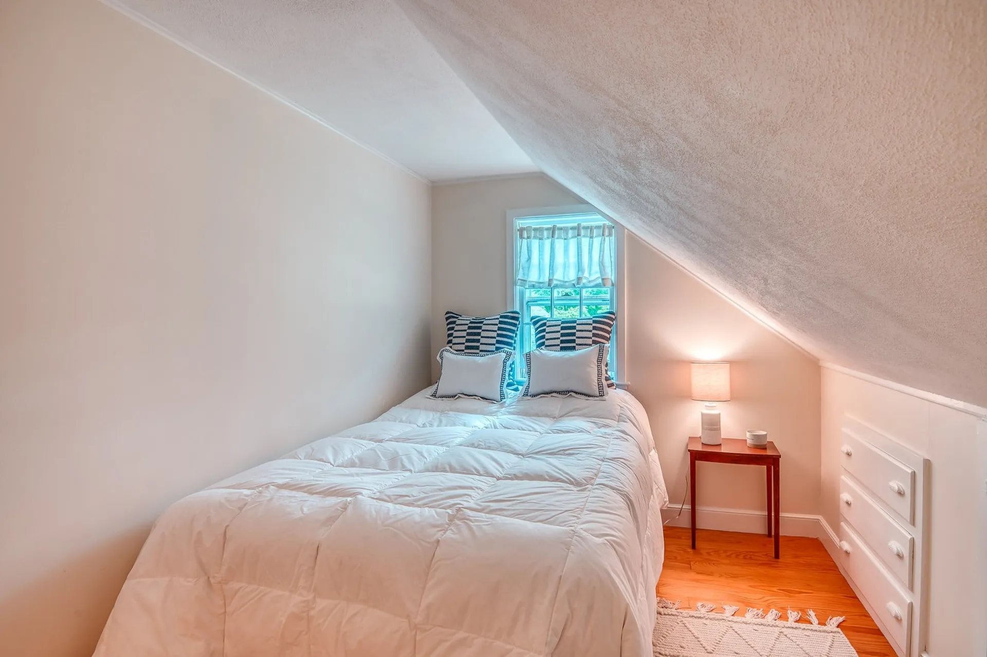 74 Pleasant Street Wolfeboro NH 03894