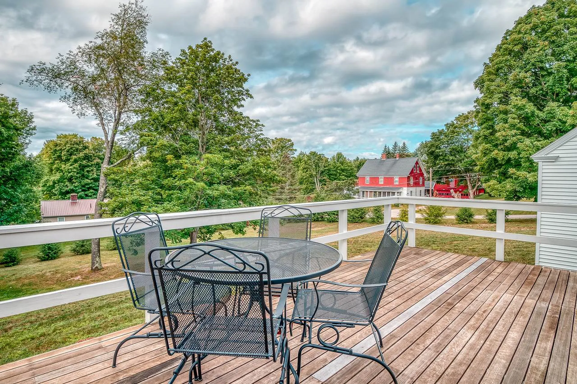 74 Pleasant Street Wolfeboro NH 03894