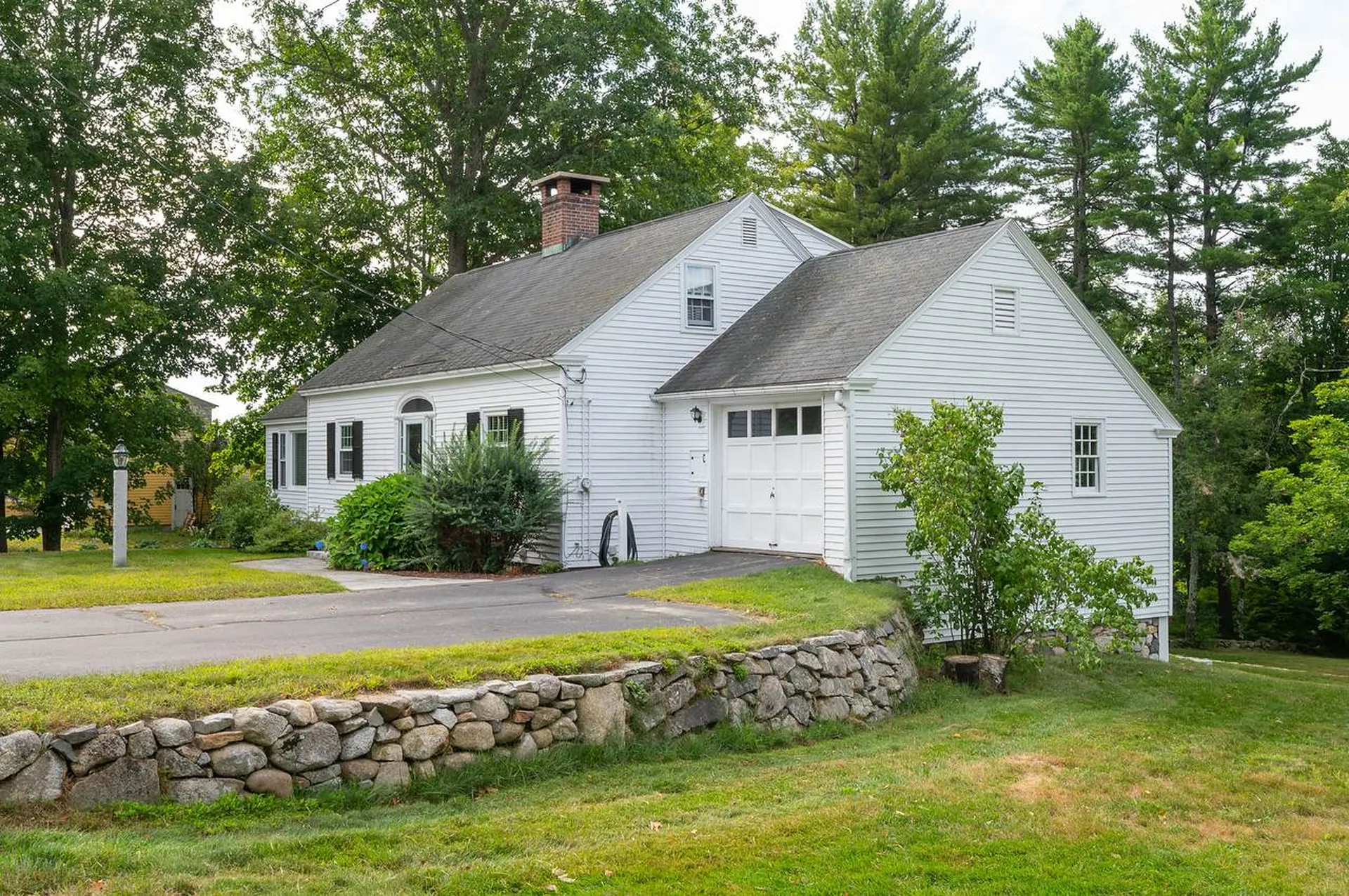 74 Pleasant Street Wolfeboro NH 03894