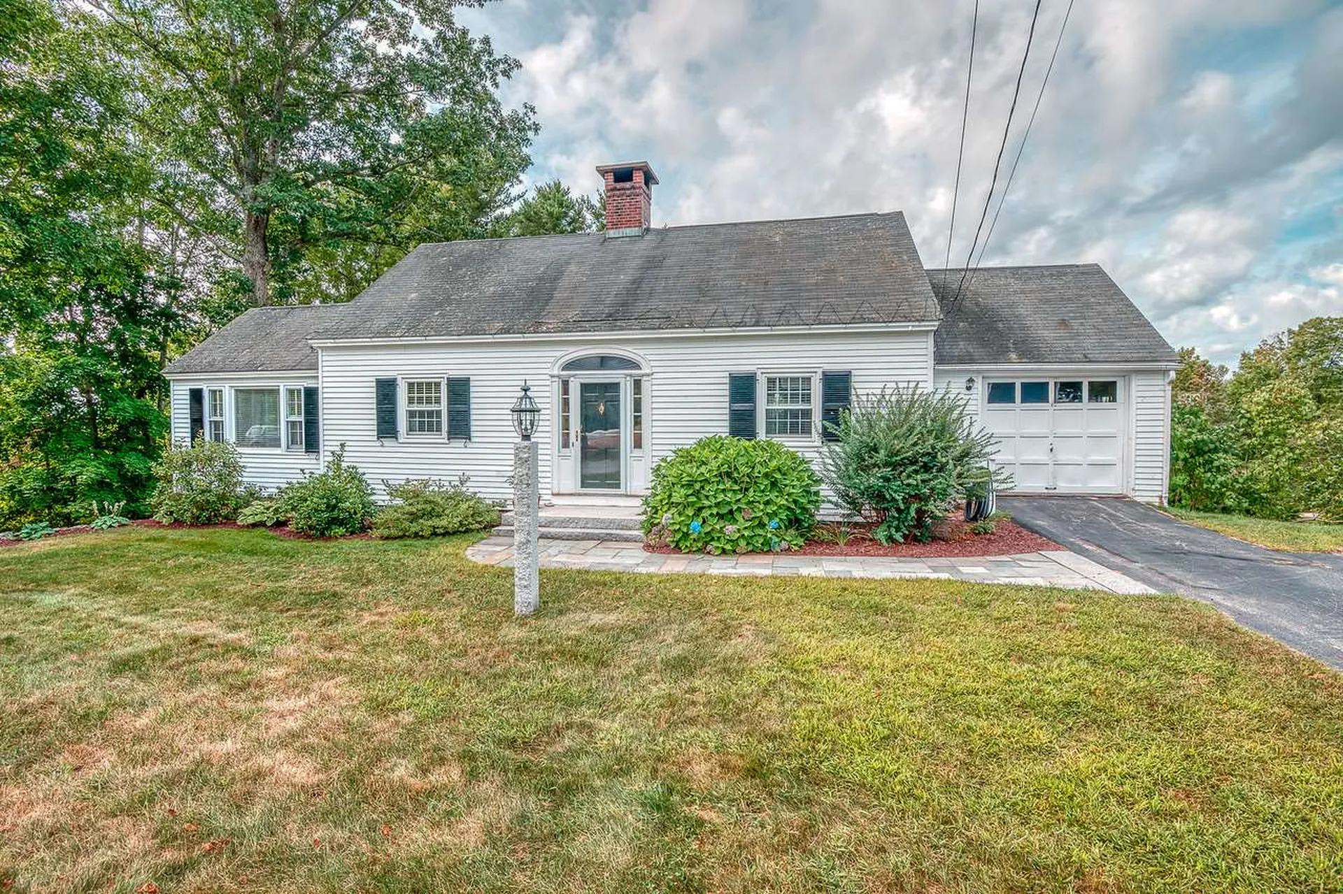 74 Pleasant Street Wolfeboro NH 03894