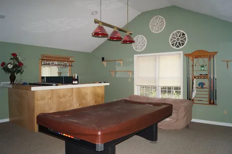 978 Mammoth Road Pelham NH 03076