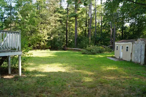 978 Mammoth Road Pelham NH 03076