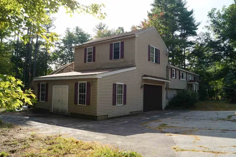 978 Mammoth Road Pelham NH 03076