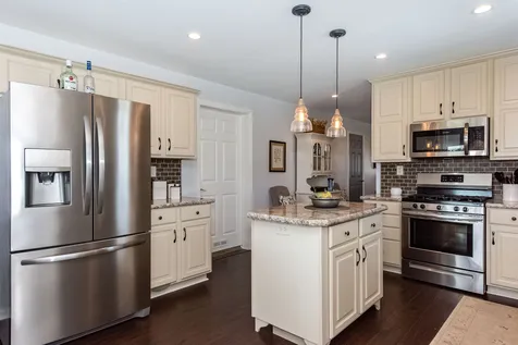 329 Dolphin Drive Portsmouth NH 03801