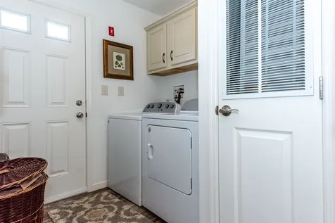 329 Dolphin Drive Portsmouth NH 03801
