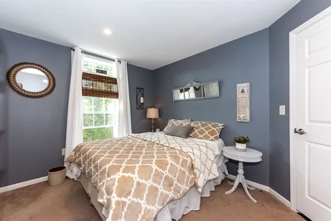 329 Dolphin Drive Portsmouth NH 03801