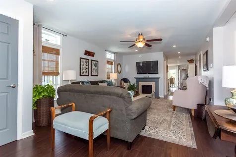 329 Dolphin Drive Portsmouth NH 03801