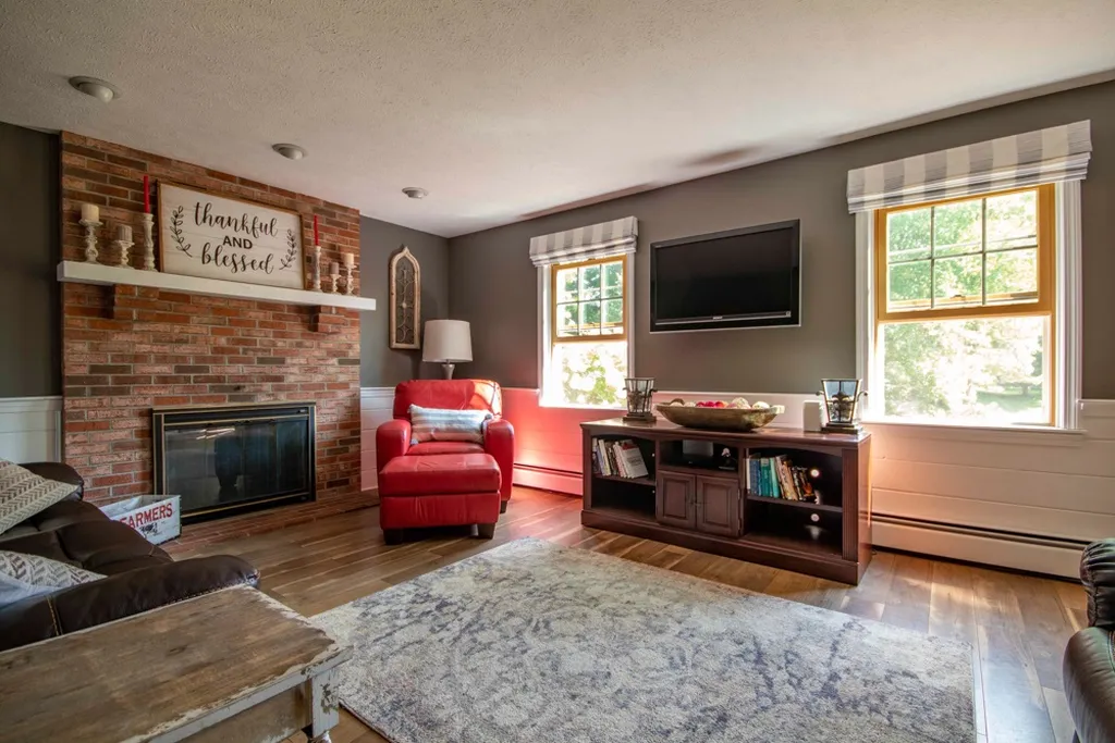 3 Verdi Lane Londonderry NH 03053