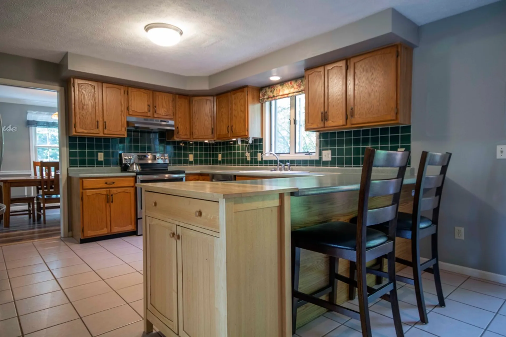 3 Verdi Lane Londonderry NH 03053