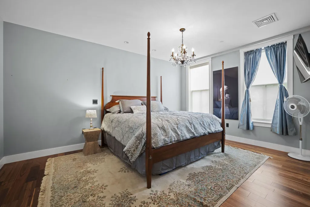 233 Vaughan Street Portsmouth NH 03801