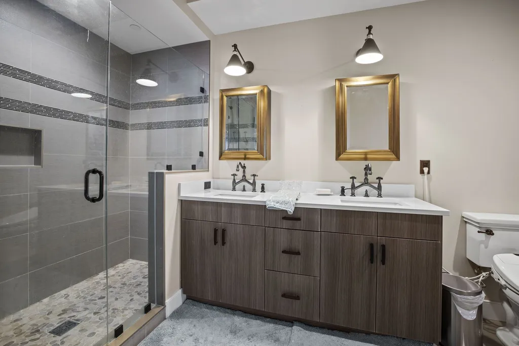 233 Vaughan Street Portsmouth NH 03801