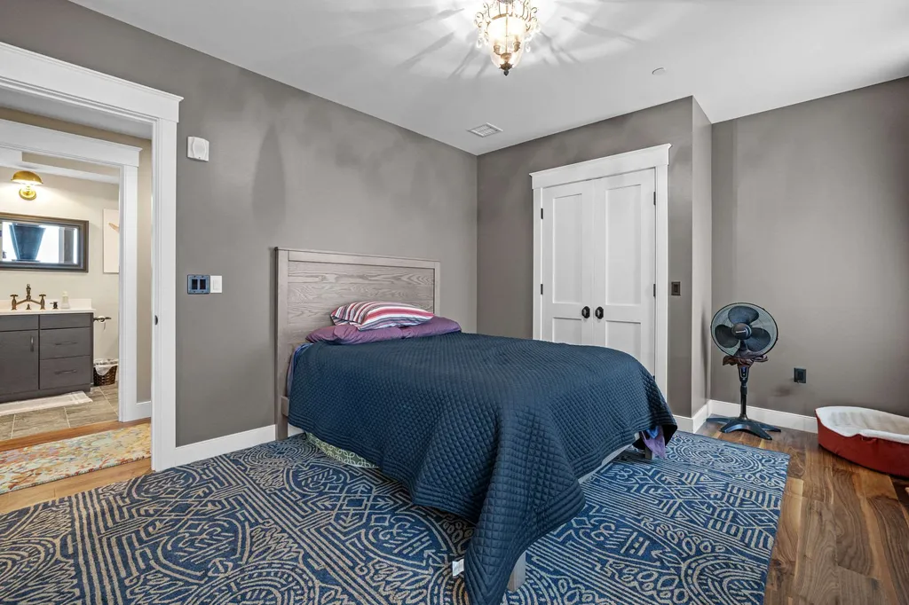 233 Vaughan Street Portsmouth NH 03801