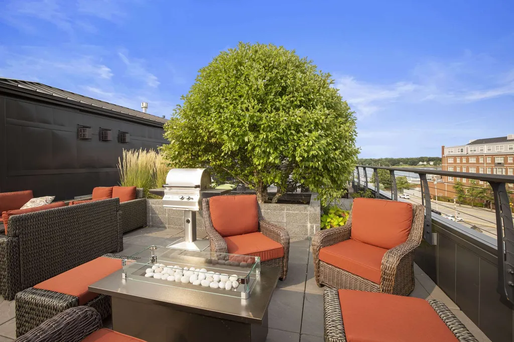 233 Vaughan Street Portsmouth NH 03801