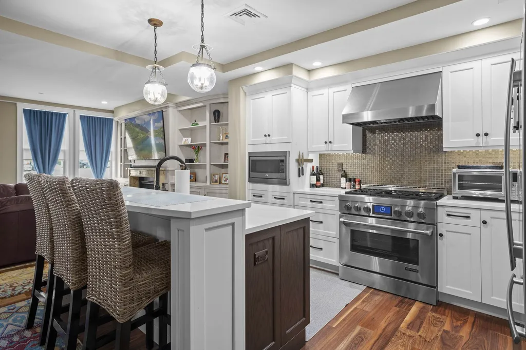 233 Vaughan Street Portsmouth NH 03801