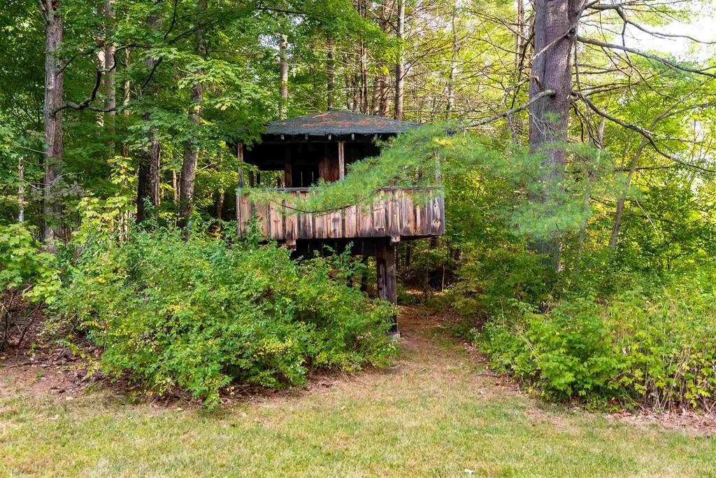 17 Perkins Road Belmont NH 03220