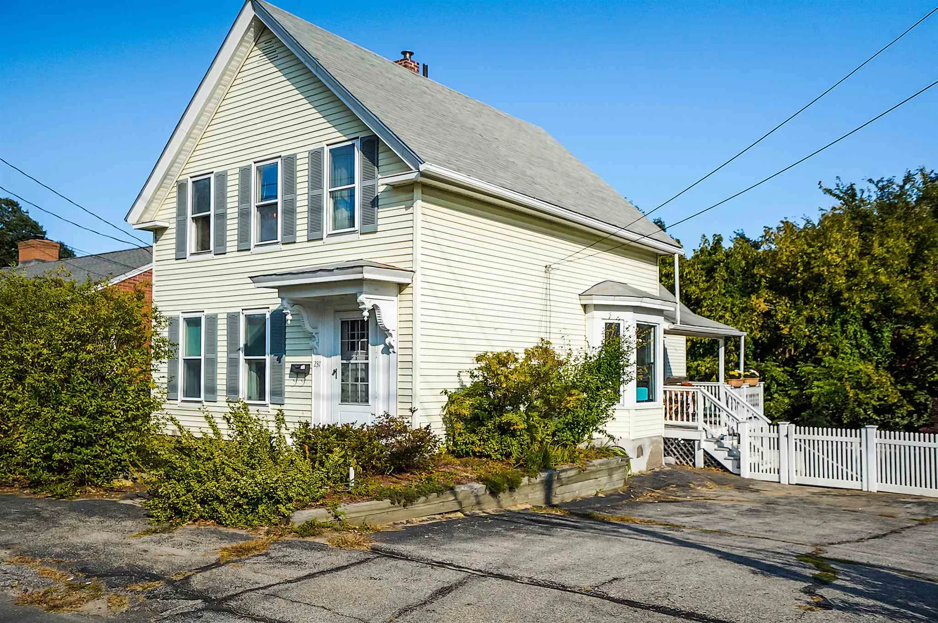237 Varney Street Manchester NH 03102