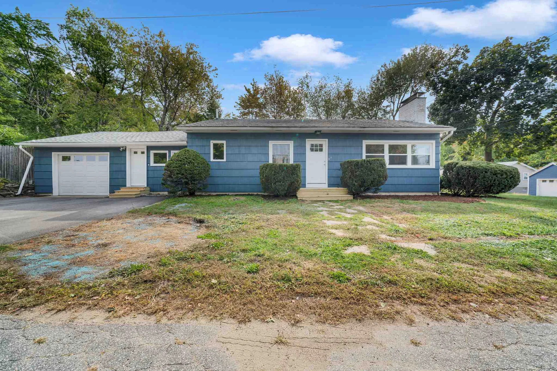 26 Hale Avenue Hooksett NH 03106