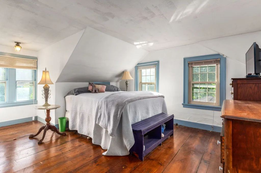 236 Old Road Eliot ME 03903