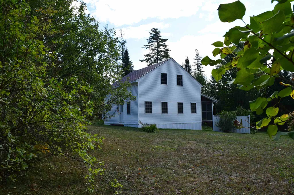 328 Lancaster Road Whitefield NH 03598