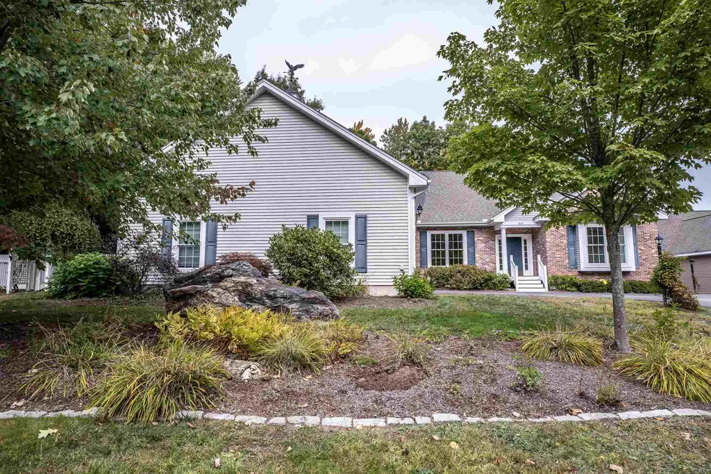 947 Countryside Boulevard Manchester NH 03102