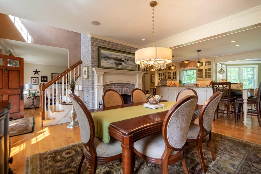 15 North Shore Road Hampton NH 03842