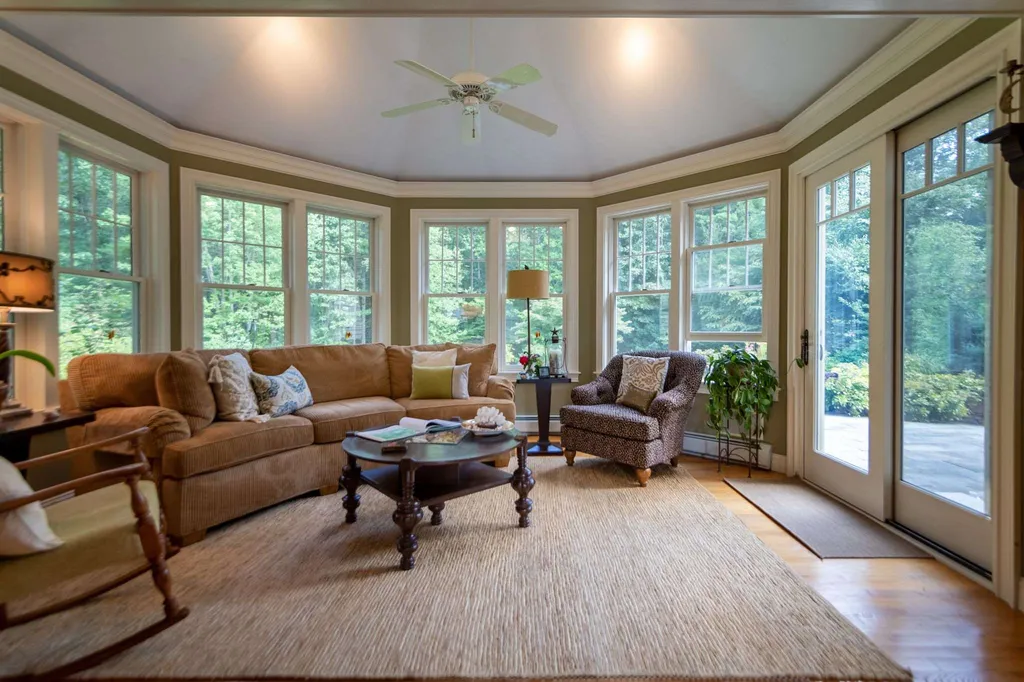 15 North Shore Road Hampton NH 03842