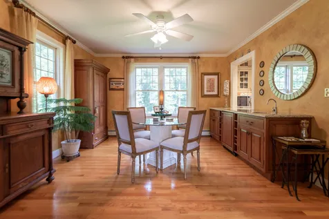 15 North Shore Road Hampton NH 03842