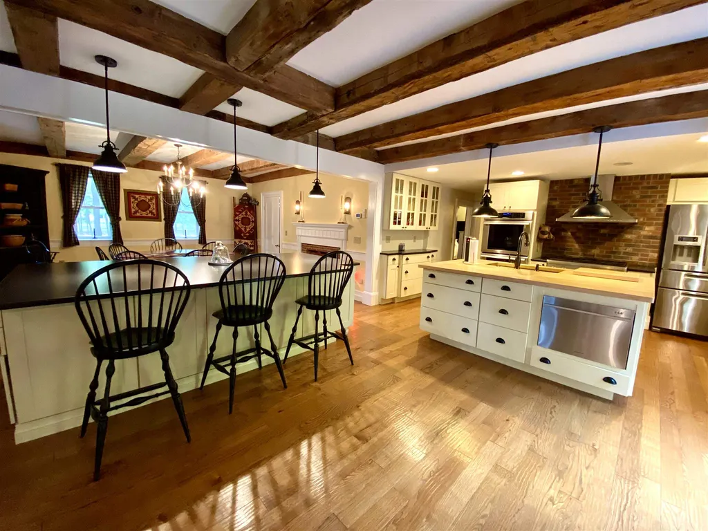 103 Blueberry Hill Lane Gilford NH 03249