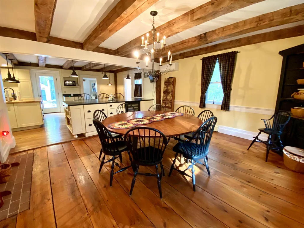 103 Blueberry Hill Lane Gilford NH 03249