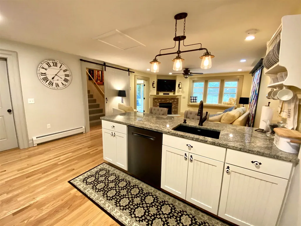 103 Blueberry Hill Lane Gilford NH 03249