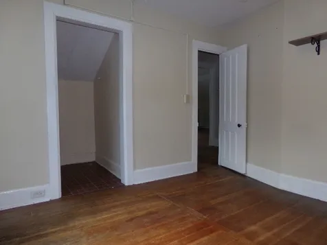 209 Grove Street Bennington VT 05201