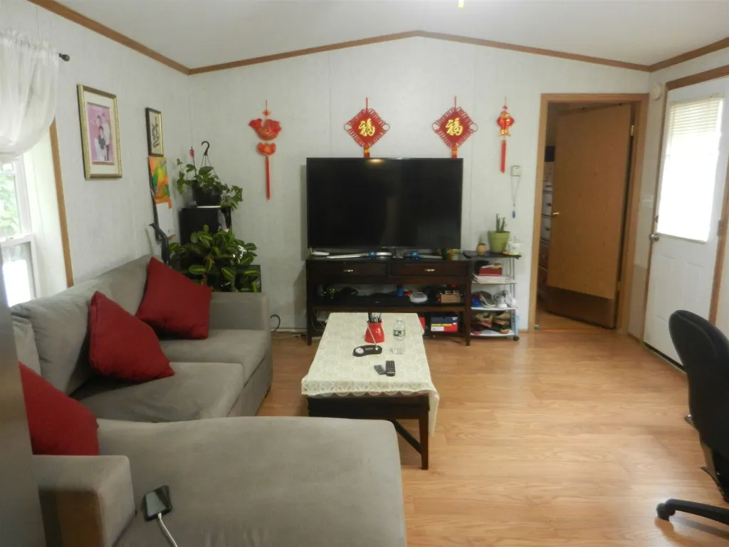 16 Pine Knoll Lane Lee NH 03861