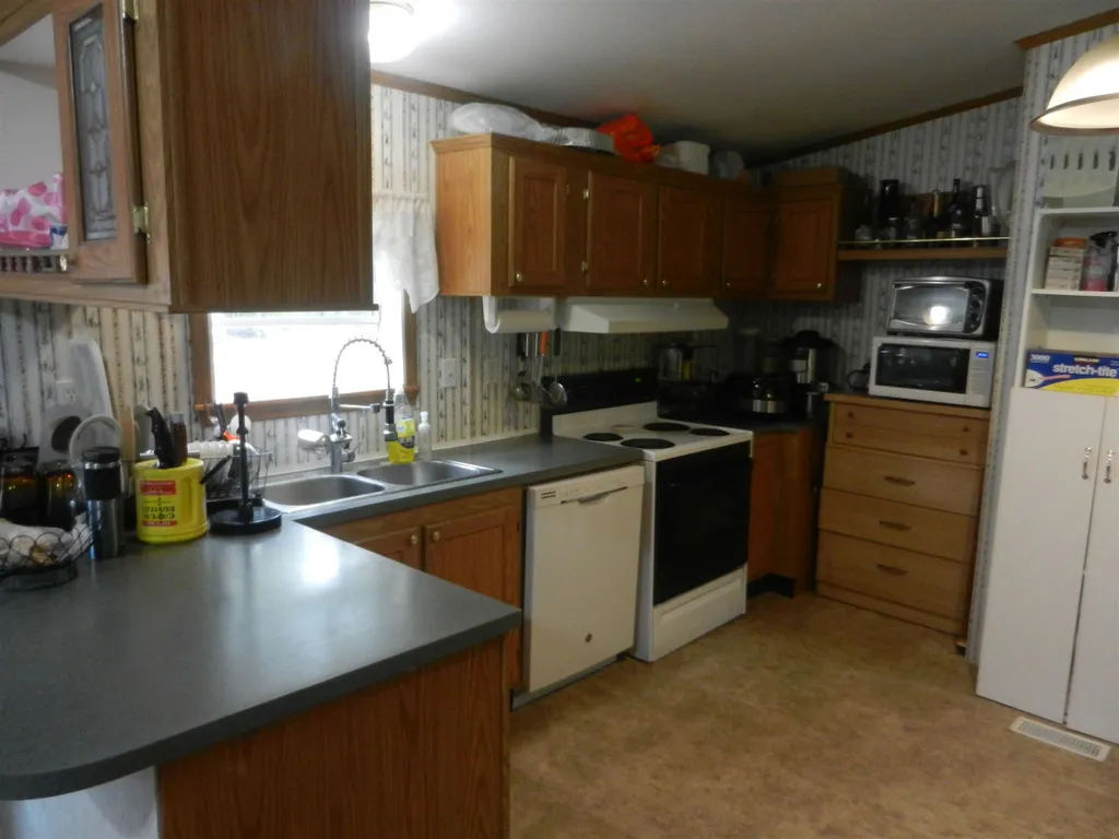 16 Pine Knoll Lane Lee NH 03861