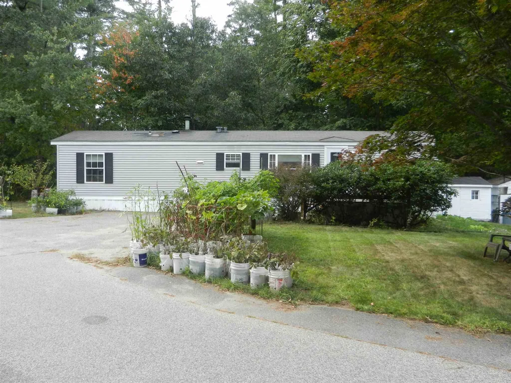 16 Pine Knoll Lane Lee NH 03861