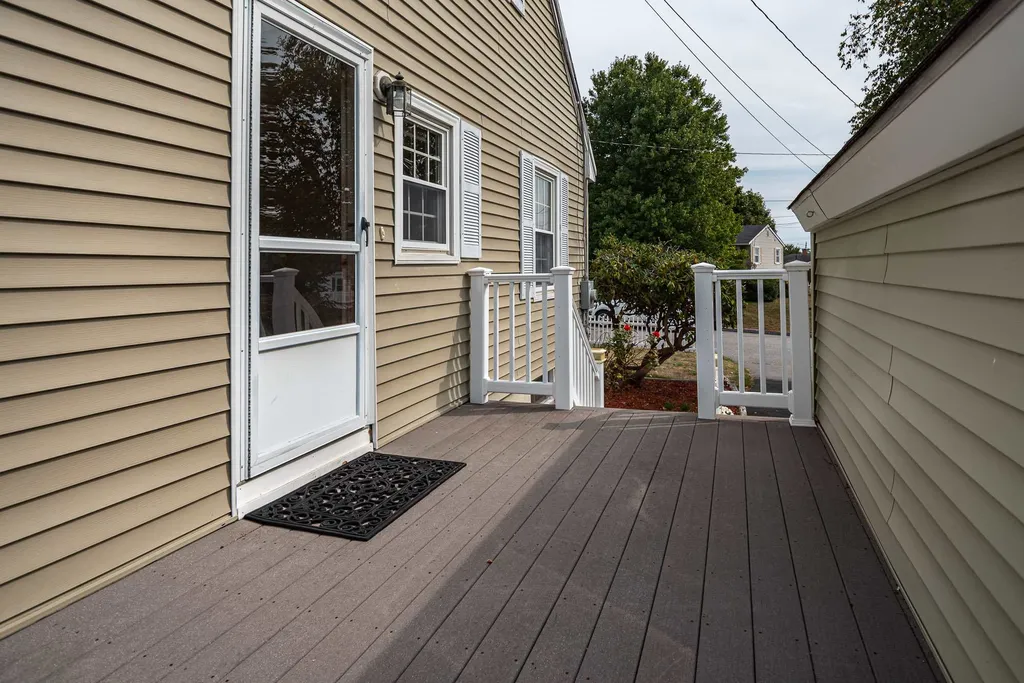 4 Salem Avenue Dover NH 03820