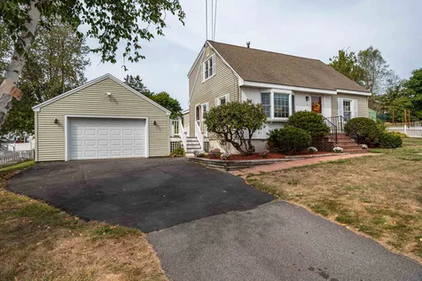 4 Salem Avenue Dover NH 03820