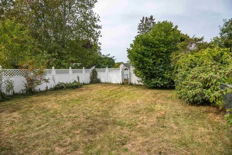 4 Salem Avenue Dover NH 03820