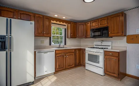 4 Salem Avenue Dover NH 03820