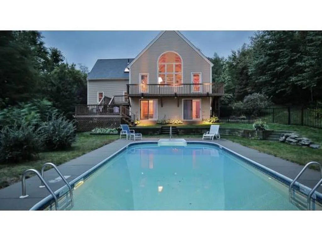 56 Kennedy Lane New Boston NH 03070