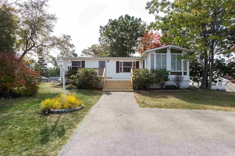 4 Clearview Drive Rochester NH 03867