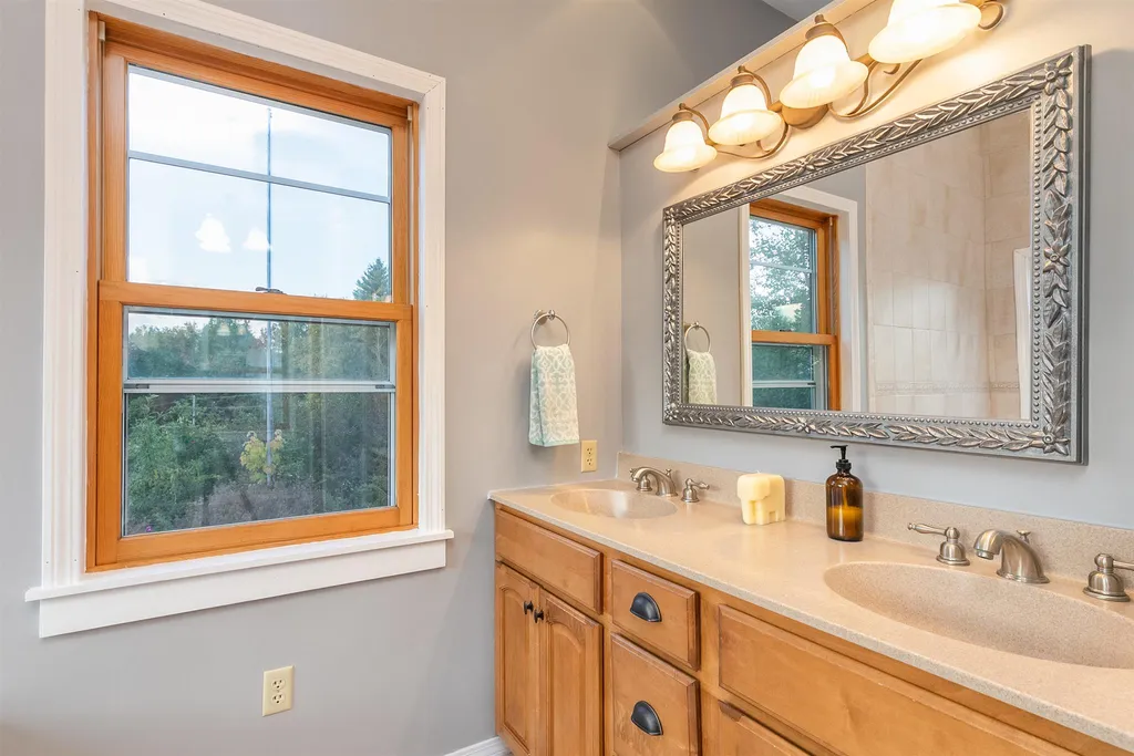 202 New Colony Road Orange NH 03741