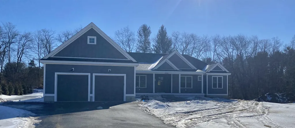 9 Treat Farm Road Stratham NH 03885