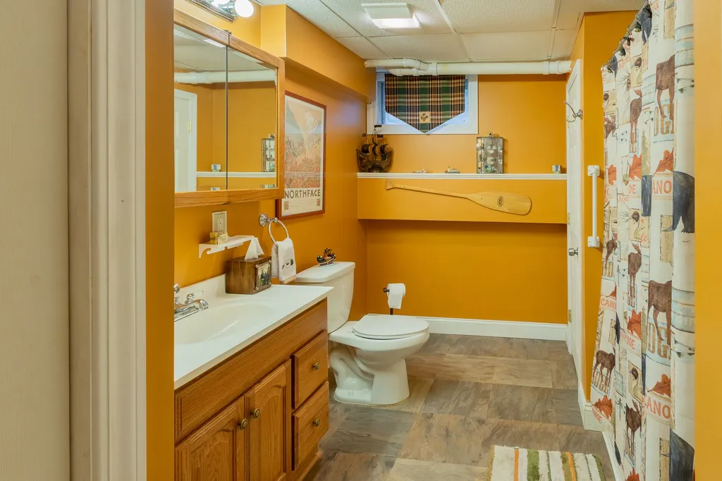 130 Turkey Trot Lane Hartford VT 05059