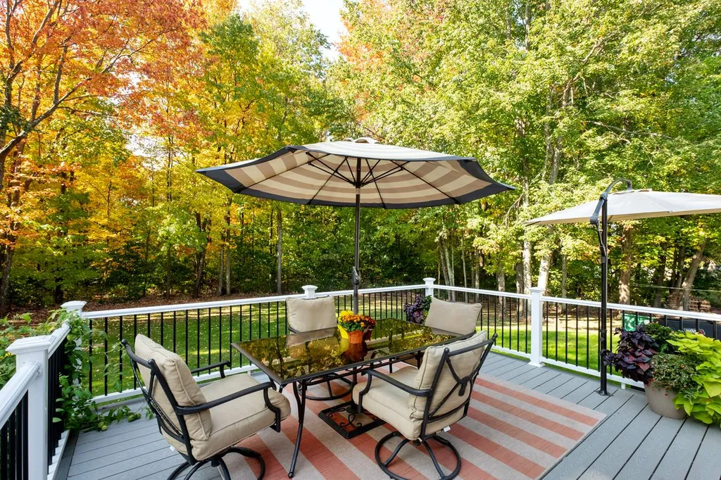 11 Wentworth Avenue Rochester NH 03867